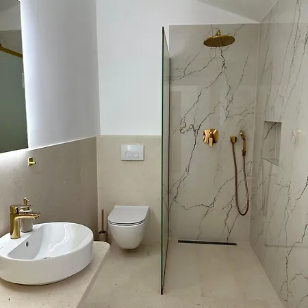 Luxury Leopold Orebić