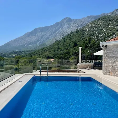 Villa Luxury Leopold *