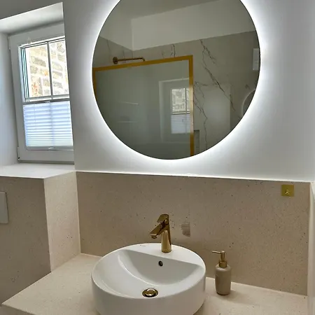 Luxury Leopold Villa *