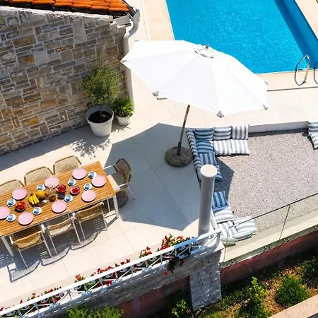 Luxury Leopold Villa *