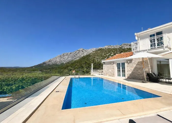 Villa Luxury Leopold *